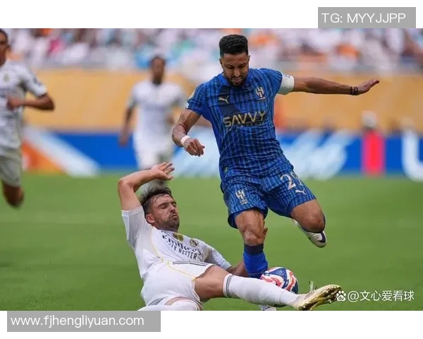 英超焦点战平局皇马与巴黎圣日耳曼激战成和乌龙球引发全场轰动