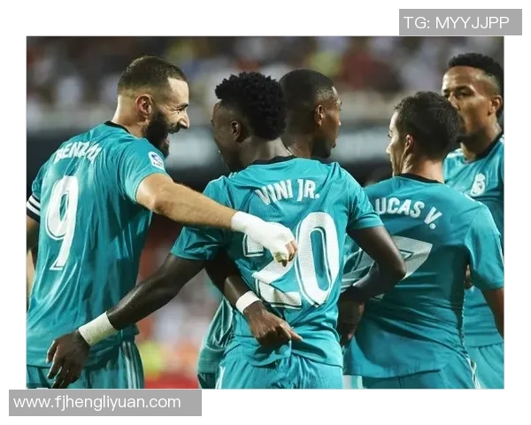 足总杯惊心动魄皇马逆转阿森纳补时绝杀引发争议判罚热议