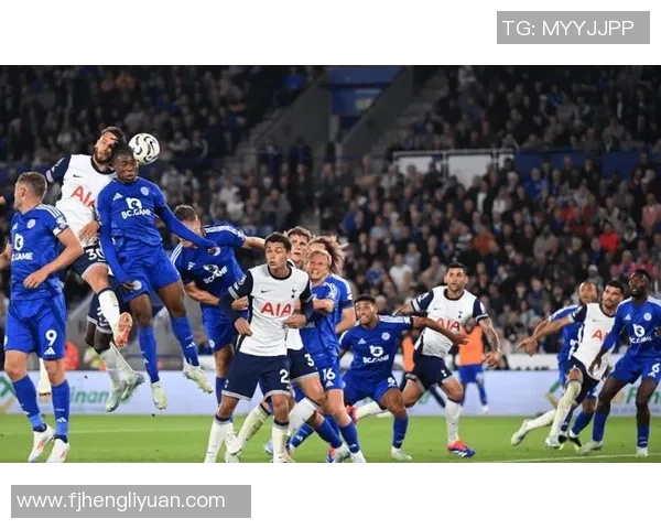 巴黎圣日耳曼大胜热刺6-2神扑瞬间成比赛焦点引发热议