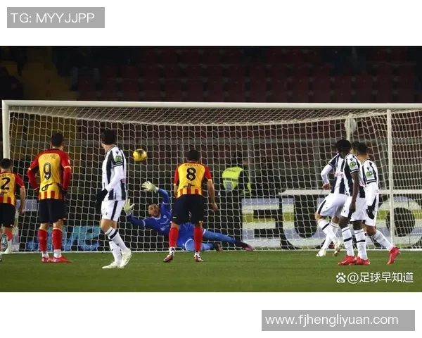 足总杯激战利物浦逆转马竞争议判罚引发全场热议